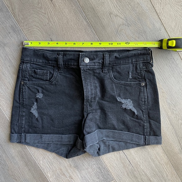 OLD NAVY - NWOT - Women’s Mid Rise Boyfriend Short, Black, Size 4 - Picture 6 of 9